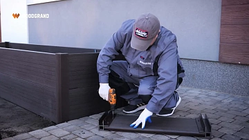 Посмотрите наш обзор и инструкцию по сборке грядки ДПК с использованием МПК углов и металлических стяжек. 
Длительность: 30 сек.